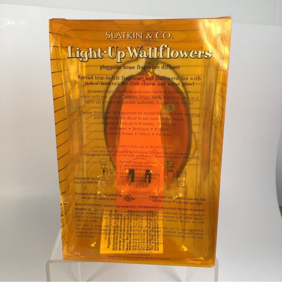 Slatkin & Co Light Up Wallflower Plug Silver Pumpkin Halloween - Picture 3 of 7